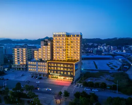 Vienna International Hotel(Binjiang road Road Branch Lipu city) Hotels in Lipu