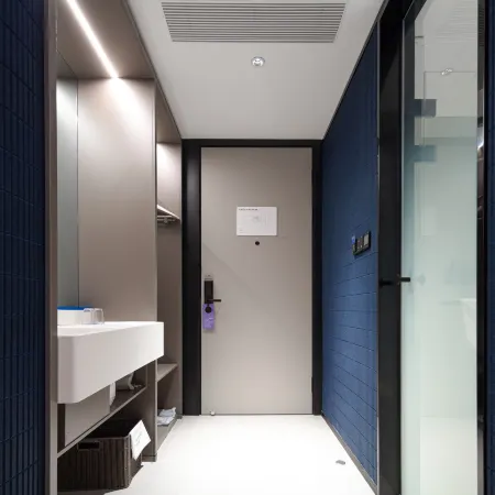 Yangzhou Dongguan Street Skinny West Lake Road Light Residence Hotel