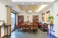 Guchi·Yimu Siwei Homestay (Maoshan Oriental Salt Lake City Branch)