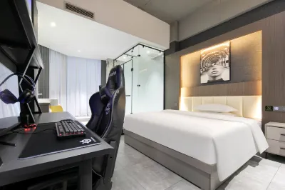 FengChaoLe esports hotel