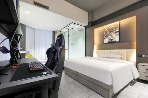 FengChaoLe esports hotel