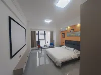 Yuexin Boutique Homestay (Shangqiu Central Plaza High Speed Railway Station) - Pet friendly