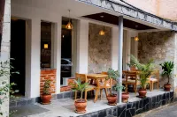 Vastu Boutique Hotel Отели рядом с достопримечательностью «Maru Ganesh Shrine»