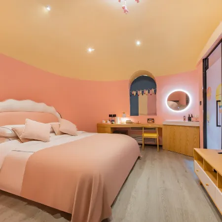 Fantasy Jialebi Theme Hotel