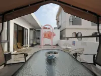 Xiamen Yufeng Homestay (Huandao Road Zengcuo'an) Hotels near Zengcuoan