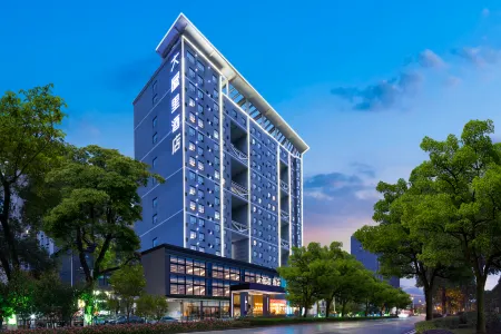Dawu Hotel (Zhangzhou Wuling Square District Government Branch)