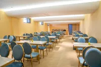 Junhui Hotel (Zhangye Colorful Danxia Scenic Area)