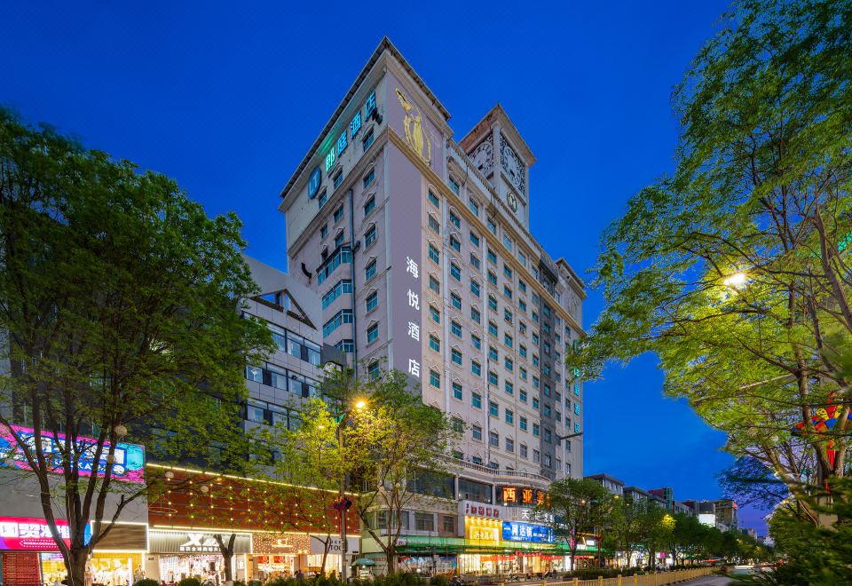 hotel overview picture