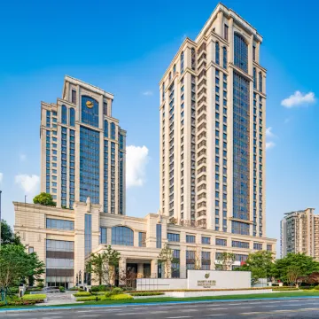 Grand New Century Hotel Of YiXing Hotels near Longbeishan Forest Park