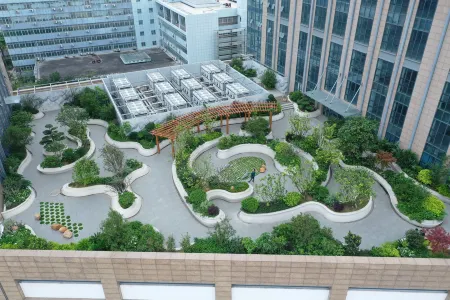 Grand Cloud hotel Qinzhou bonded port branch Отели рядом с достопримечательностью «Seventy-two Waterways»