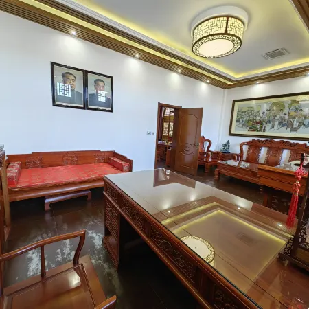 Xiangyuanlong Inn