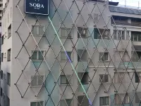 سورا هوتل سيلوم Hotels near المطل الزجاجي