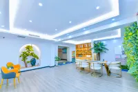Dunhuang Oasis Theme Hotel