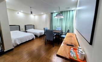 Yicheng Tianmei Business Hotel