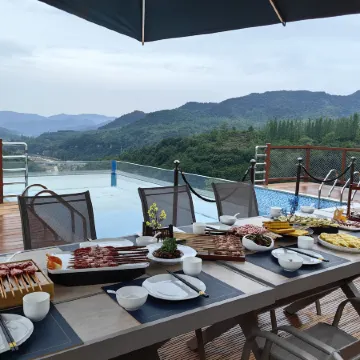 Trip.com Group Country Retreats (Shanxi Manghe Taihang Mijing Joint Resort)