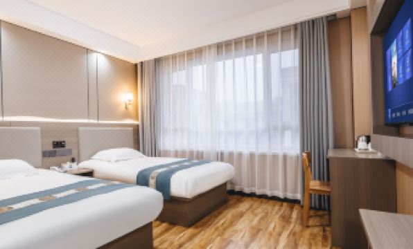 3. 러상투 호텔(칭..