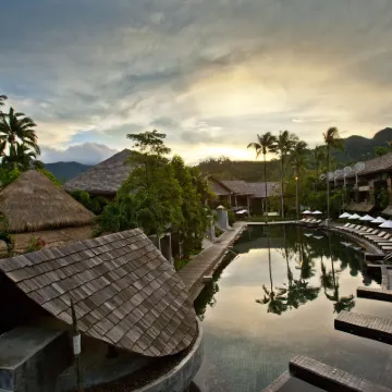 ザ デヴァ コ チャン チャーン島周辺のホテル