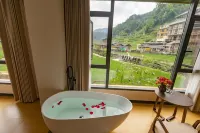 Shanshuimo Homestay (Zhaoxing Dong Village Scenic Area)