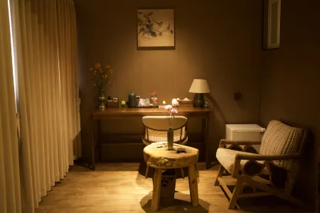 Shipingpingyuan Old Residence Homestay Отели рядом с достопримечательностью «Shiping Yilonghu National Wetland Park»