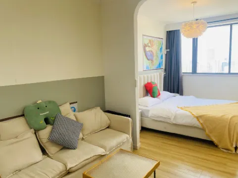 Ruyuan Apartment (Renji Hospital Branch, Lan Village Road)