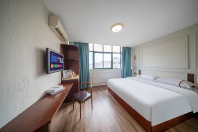 Zhujicheng Theme Hotel Hotels in East White Lake Town
