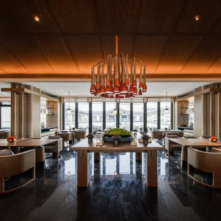 Luoyang Huamao Chunsong Hotel