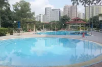 Mount Austin Muji Style 4 pax Deluxe Room Hotels in Tebrau