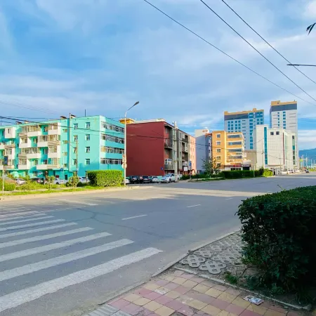 Jack's serviced apartment in the city center Отели рядом с достопримечательностью «Монгольский национальный исторический музей»