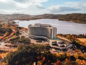 라한셀렉트 경주