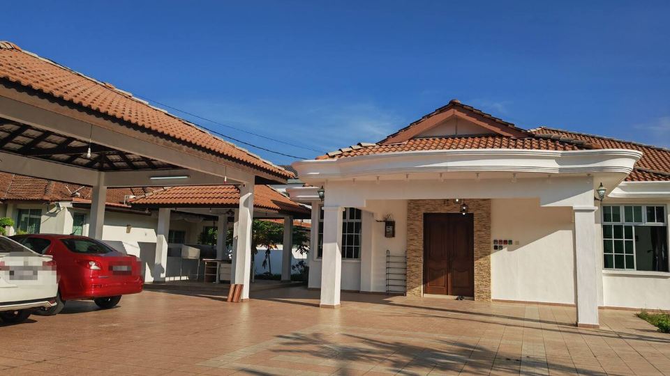 Padang Serai Deluxe Roomstay