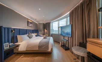 Yuesheng Hotel (Nanning Chaoyang Square Railway station )