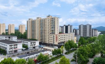 Wisdom Hotel Werner (Yubai Pangu Avenue)