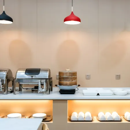 Shankee Hotel (Zhenjiang Danyang Railway Station Wuyue Plaza)