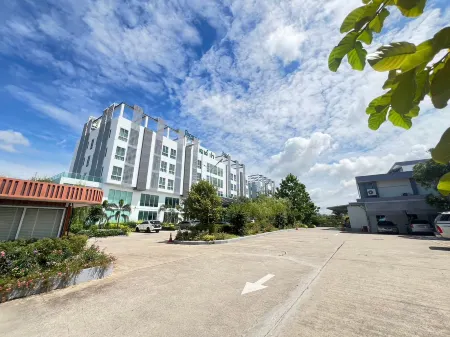 Grand PA Hotel&Resort Lamphun Chiang Mai