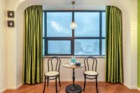 Moment Manyun Audio-Visual Hotel (Hanzhong High-Speed Railway Station Central Plaza) - 2-Star