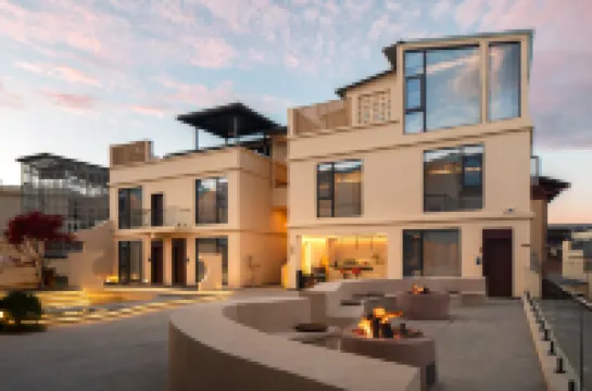 S|錦鳶私湯·富氧智慧酒店（香格里拉獨克宗古城店）