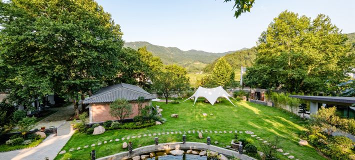 Floral Hotel· Lanting Hotel (Chaohuyuan Scenic Spot Store in bathing pool Hot Spring Resort) Hotéis em Condado de Lujiang