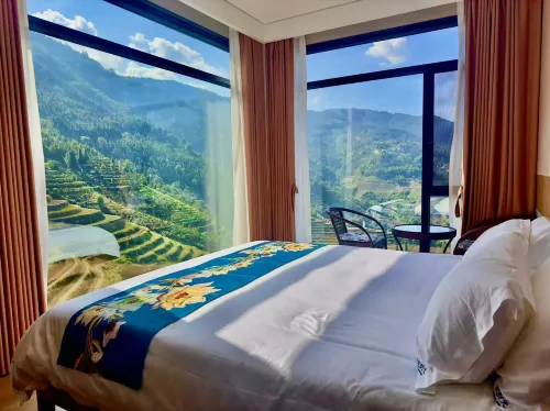 The Golden Time in Xiaba Hotels in Lüchun County