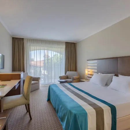 GREEN MAX HOTEL