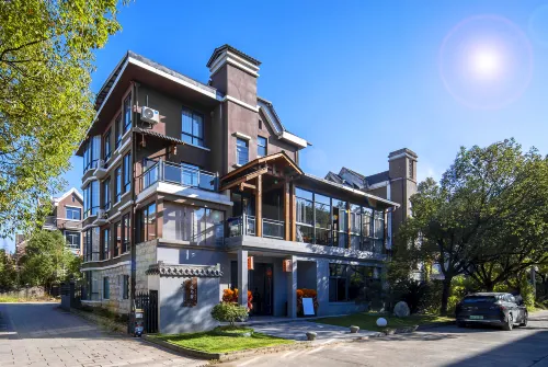 Wuyi Mountain Xinyue Pavilion