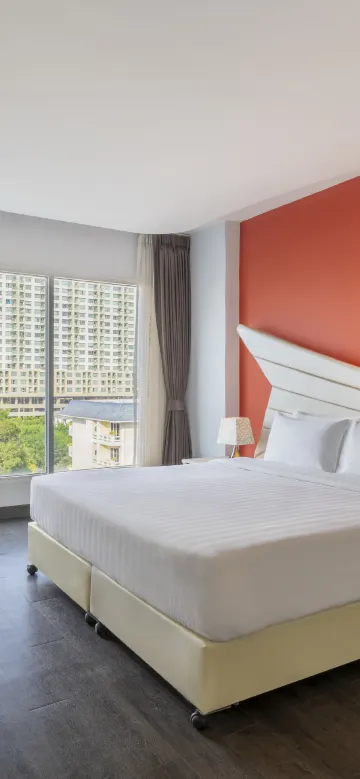 Suite With Spa Bathtub