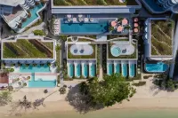 Veranda Resort Phuket, Autograph Collection by Marriott Отели рядом с достопримечательностью «Ao Makham Minimart»