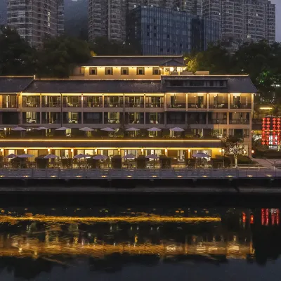 Luotong Jiuxing Fishing Village Hotels near Lovers Valley Scenic Area