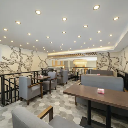 Dushi Huayuan Hotel
