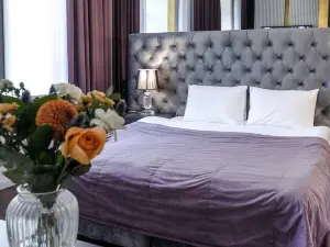 Acqualina Hotel