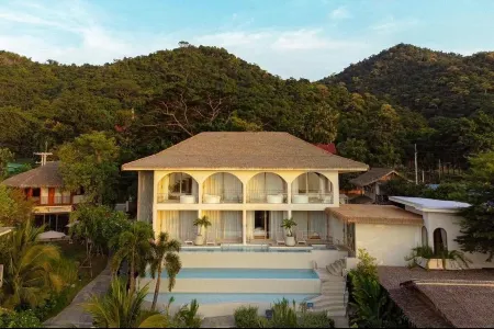 Le La Lake Resort and Spa Отели рядом с достопримечательностью «Kaeng Krachan Dam Electric»