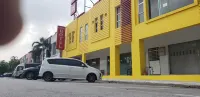 S ROSE HOTEL SEPANG - Bãi đậu xe