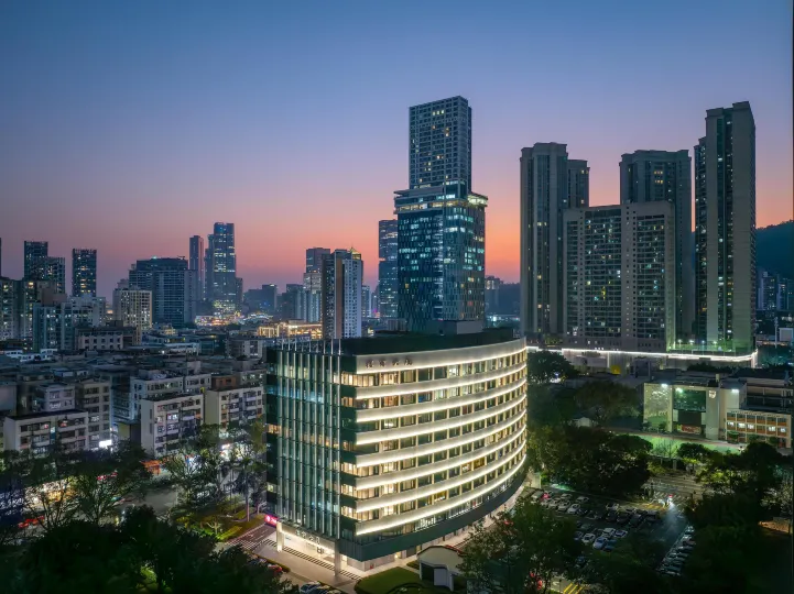 SOVISPLUSHOTEL (Shenzhen Bay Port Sea World Metro Station Store)