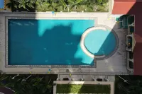 โซเวอเรน การ์เดน - โรงแรมราคาถูก
