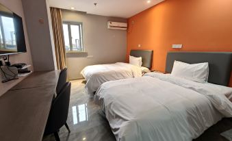 Ruihe Jingyu Hotel (Shanghai Hongqiao Airport Qibao Subway Station)